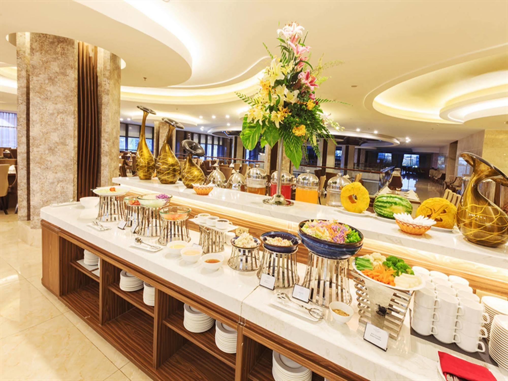 Muong Thanh Luxury Can Tho Hotel Exterior foto