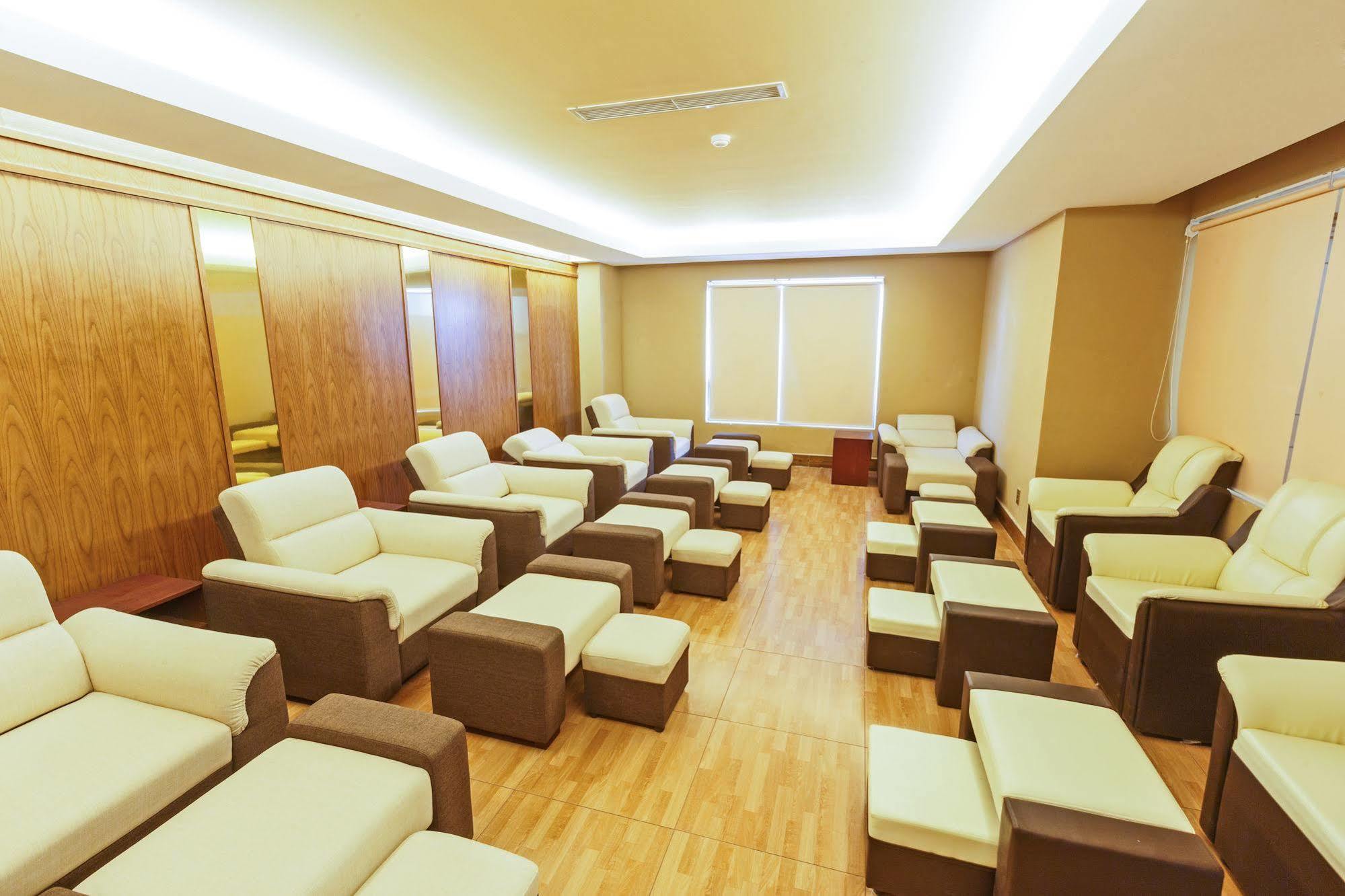 Muong Thanh Luxury Can Tho Hotel Exterior foto
