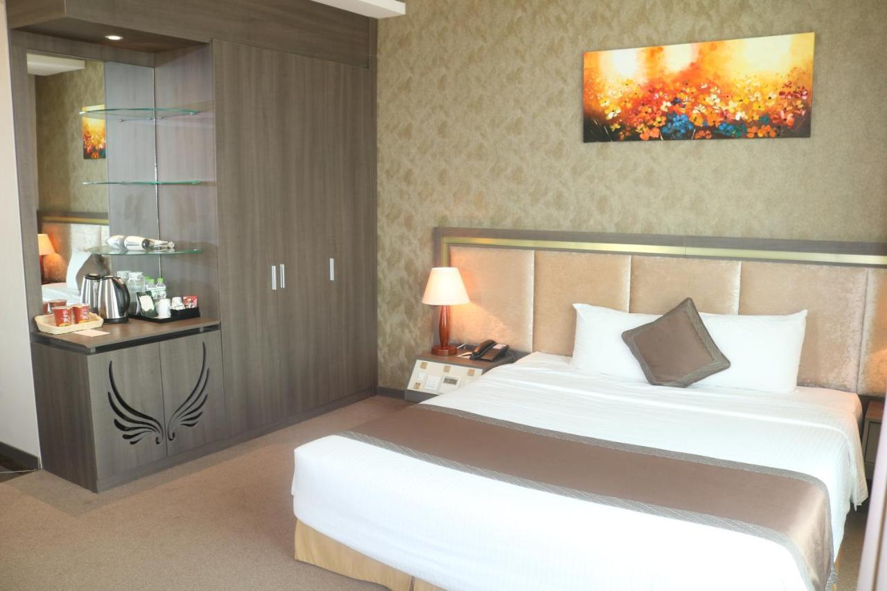 Muong Thanh Luxury Can Tho Hotel Exterior foto